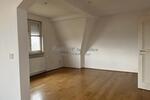 Außergewöhnliche und sehr großzügige 5 Zimmer Mansardenwohnung mit Dachterrasse und Wintergarten - Terrassenwohnung Roth Eckersmühlen | Angebot:26737654